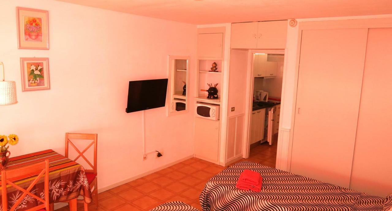 Studio In Perfect Location Playa de las Américas Eksteriør billede
